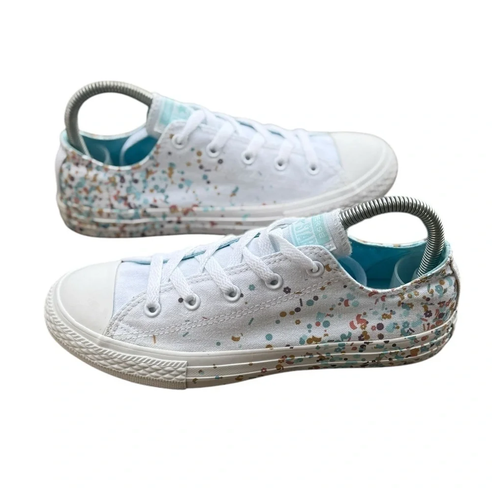 Converse Low Top Glitter Confetti Sneakers Size 4 (Juniors)